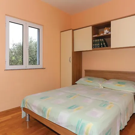 Сasa de vacaciones Three-bedroom In Kastel Stafilic *
