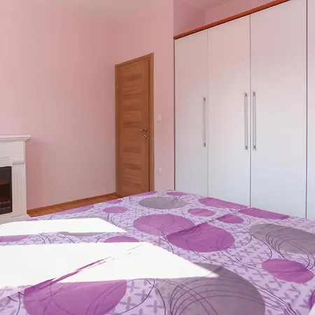 Three-bedroom In Kastel Stafilic Сasa de vacaciones